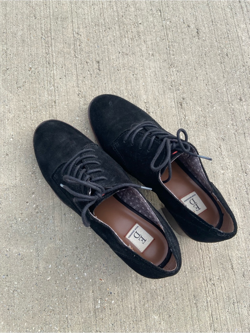 Ellen Degeneres Black Suede Lace-Up Derby Shoes
